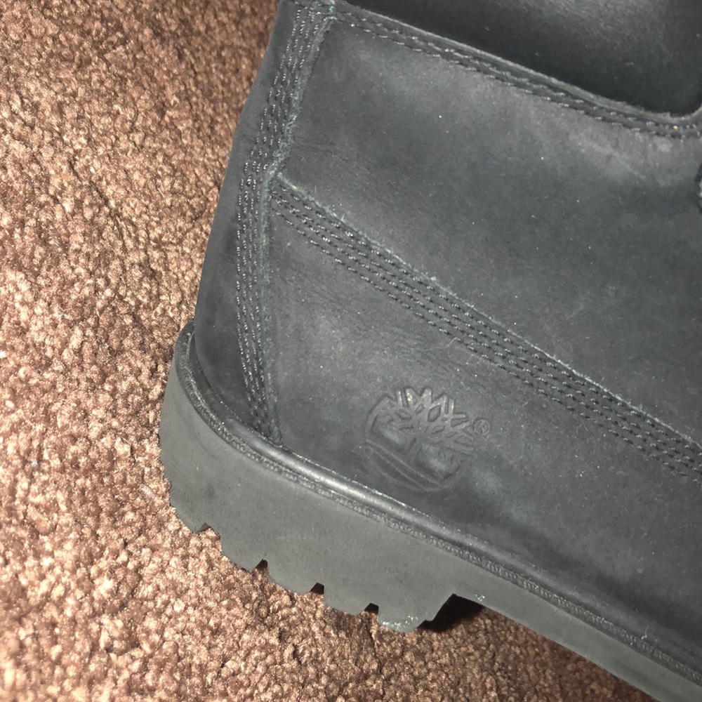 Black Timberlands - Picture 2 of 2